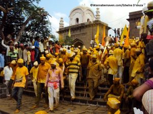 bhandara festival jejuri - Khandoba Temple near Pune