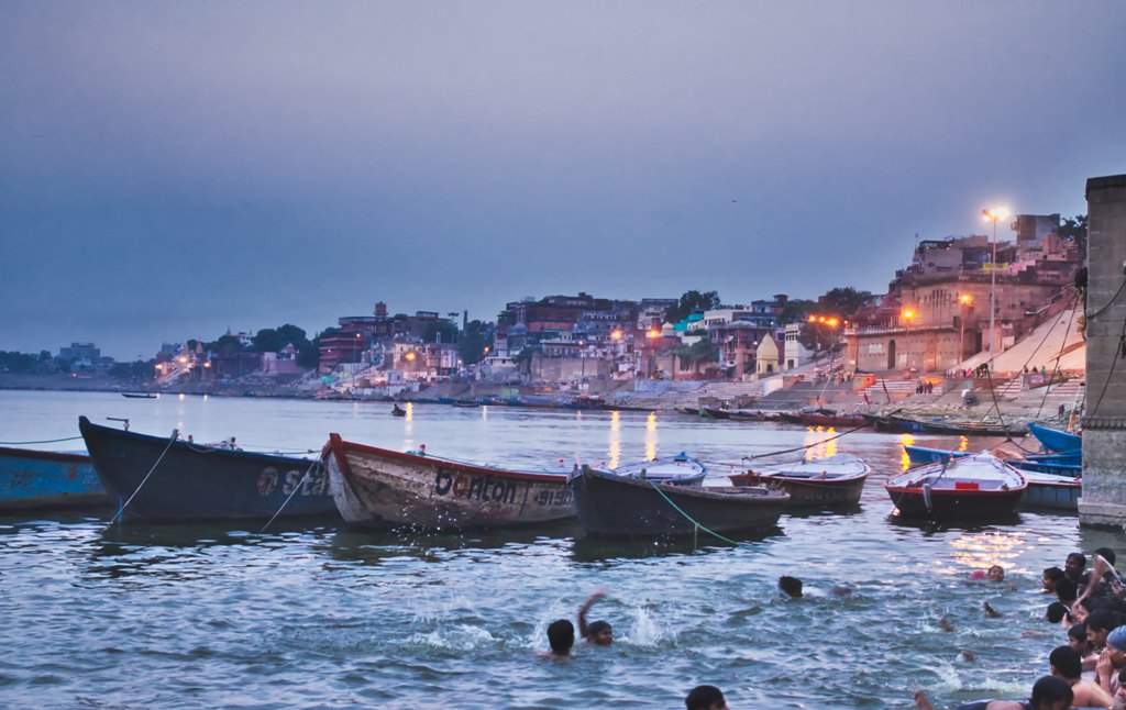 Dev Deepawali in Varanasi ~ Travel Guide